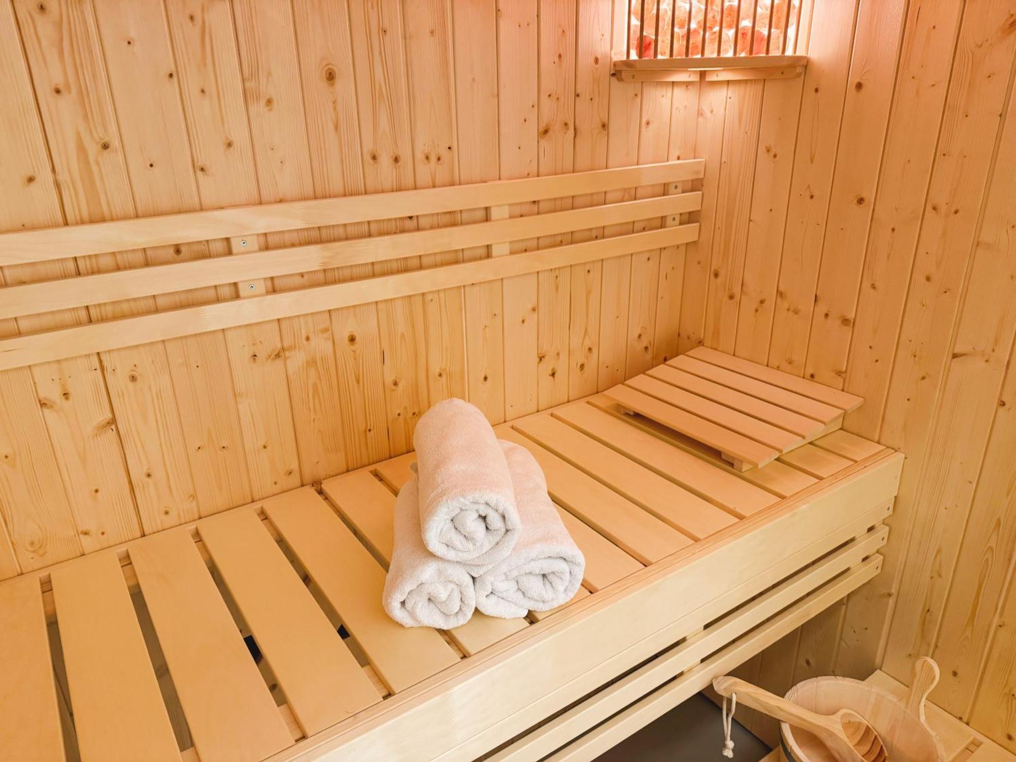 Coco Romantic In Central Antwerp - Sauna Antuérpia Exterior foto